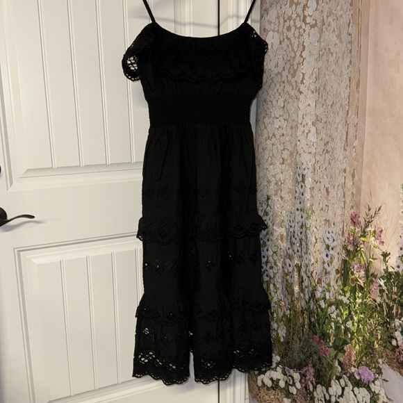 Lovers and Friends Dallas Midi Dress in Black - Picture 5 of 9